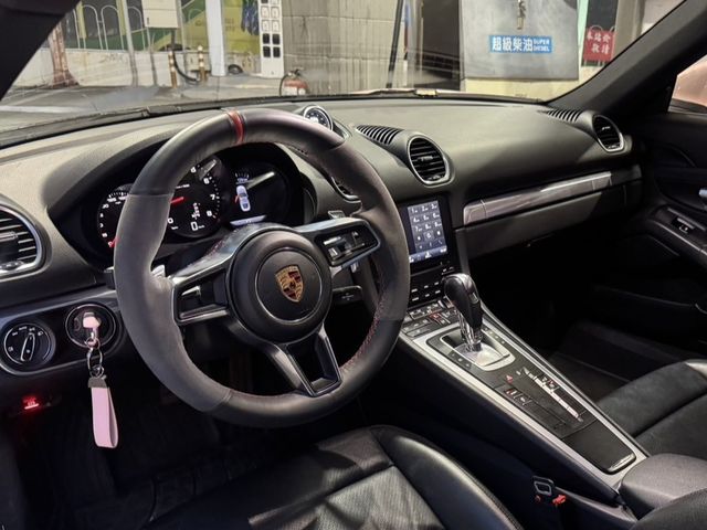 PORSCHE保時捷 CAYMAN  第3張相片