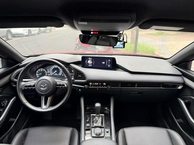 MAZDA馬自達 MAZDA 3  第4張相片