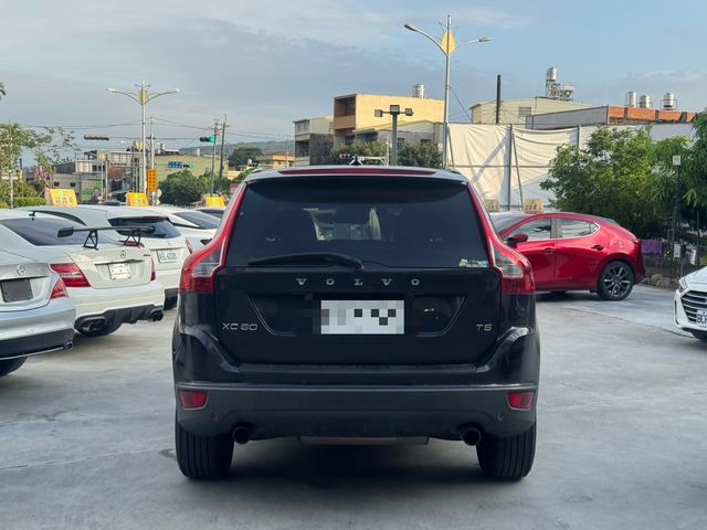 VOLVO富豪 XC60  第4張相片