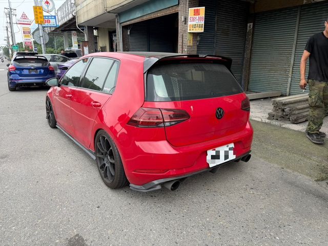 VOLKSWAGEN福斯 GOLF  第4張相片