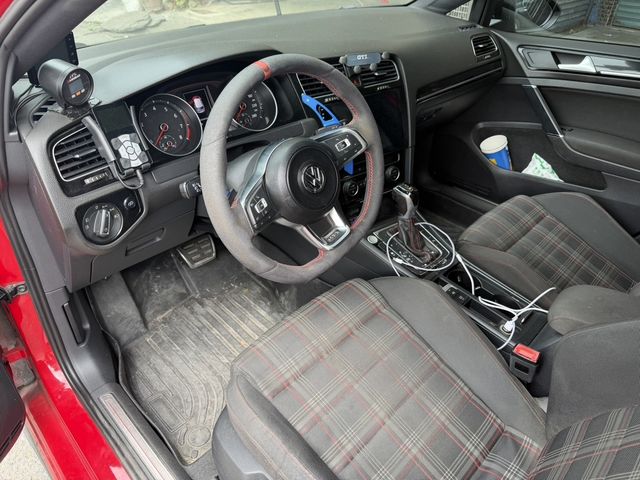 VOLKSWAGEN福斯 GOLF  第5張相片