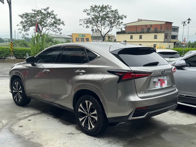 LEXUS凌志 NX200  第2張相片