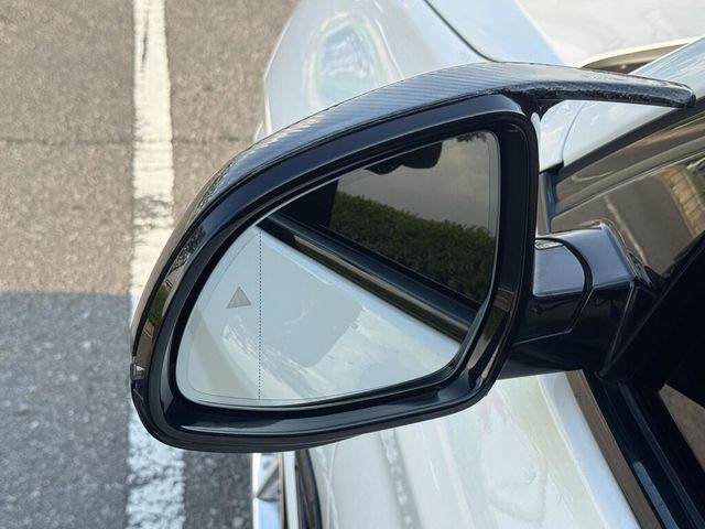 BMW寶馬 X4 XDRIVE20I  第8張相片