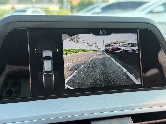 BMW寶馬 X4 XDRIVE20I  第15張相片