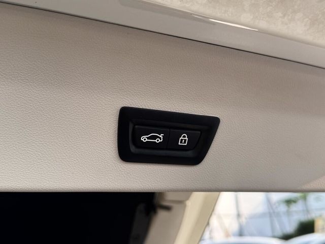 BMW寶馬 X4 XDRIVE20I  第16張相片