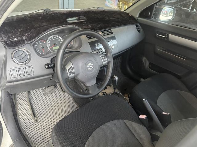 SUZUKI鈴木 SWIFT  第3張相片