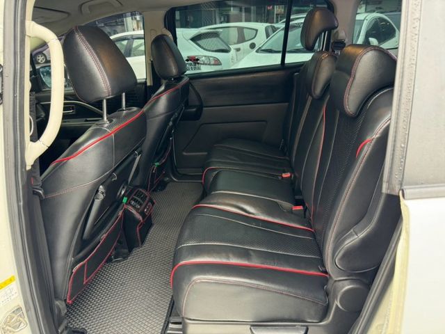 14年馬五 稀有白色~車況優 無待修 無菸車~  第11張相片