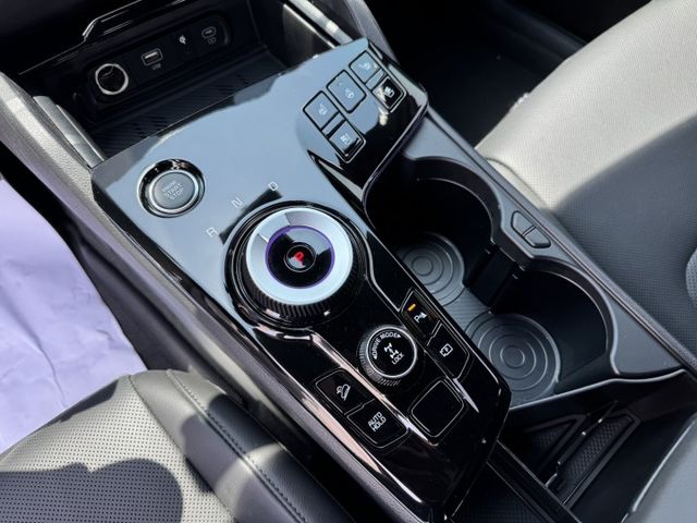 2024年 KIA SPORTAGE Sportage X-line 4WD 1.6 白色  僅跑四千二 原廠保固中  第9張相片