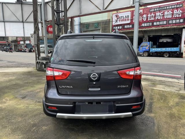 2020年LIVINA 1.6 高階主管愛車 內裝外觀九成新  第5張相片