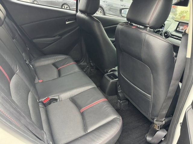 16年馬二 小鋼炮 少跑8萬 無菸車 女用一手車~  第11張相片