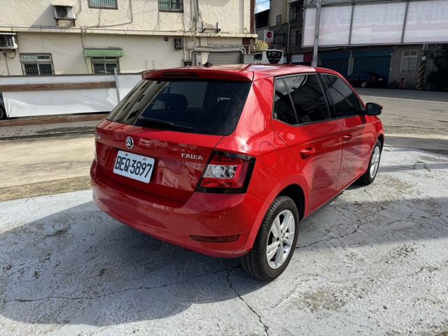 FABIA  第4張相片