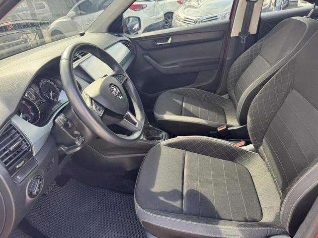 FABIA  第15張相片