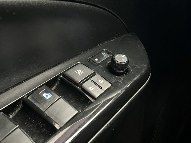 YARIS  第8張相片