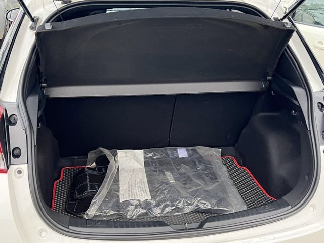 YARIS  第15張相片