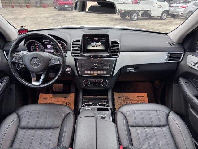 GLE-CLASS  第7張相片
