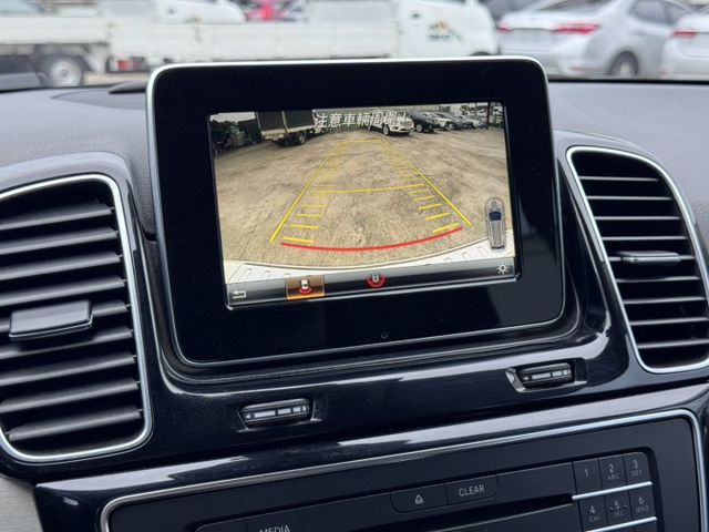 GLE-CLASS  第10張相片