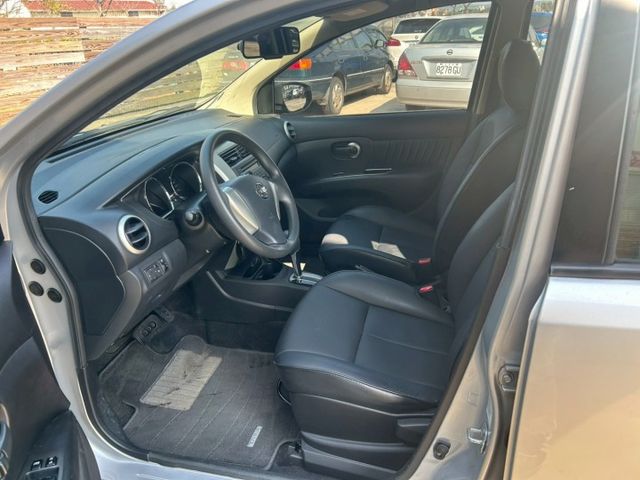 LIVINA  第6張相片