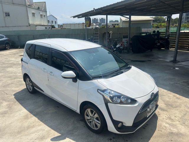 SIENTA  第3張相片