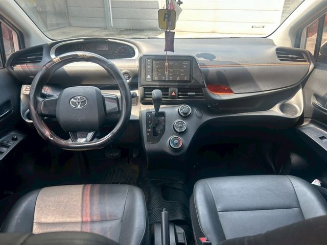 SIENTA  第9張相片