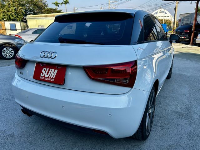 【預約可享優惠價】AUDI 1.4雙門渦輪小鋼炮／HID頭燈／換檔撥片／恆溫空調／倒車影像／定速／四氣囊／煞車力道分配  第5張相片