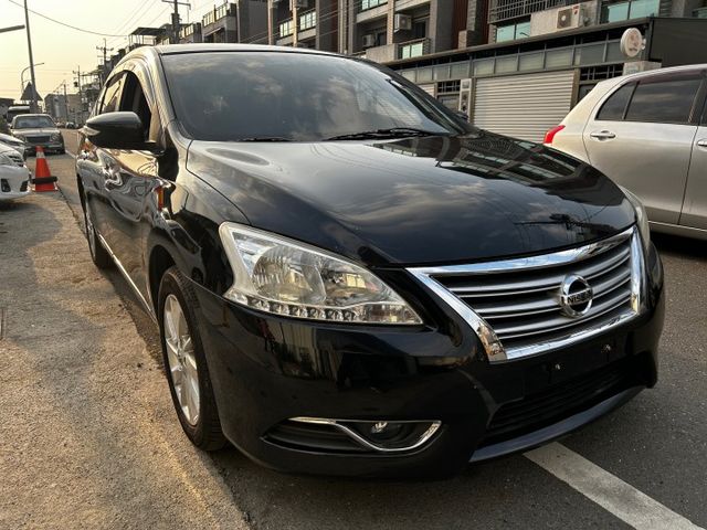 【預約可享優惠價】豪華影音版／原鈑件／一手車／可認證／可全額貸款低利率實施中，《來電：0939-123-948楊先生》  第3張相片