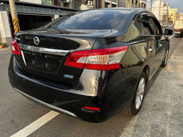 【預約可享優惠價】豪華影音版／原鈑件／一手車／可認證／可全額貸款低利率實施中，《來電：0939-123-948楊先生》  第6張相片