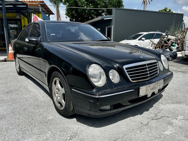 【本月預約好禮相送】一手車庫車＼雙前電動椅＼雙區恆溫空調＼定速巡航＼車況極佳《來電：0939-123-948楊先生》  第3張相片