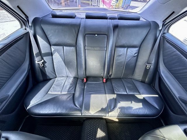 【本月預約好禮相送】一手車庫車＼雙前電動椅＼雙區恆溫空調＼定速巡航＼車況極佳《來電：0939-123-948楊先生》  第15張相片