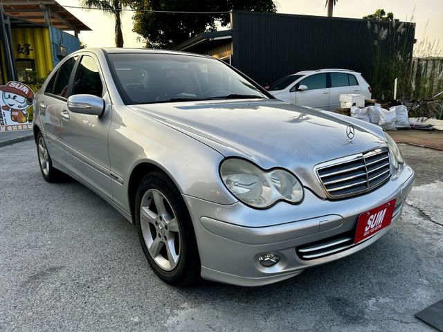 【本月預約好禮相送】低里程稀有車／定速／電動記憶座椅／後座出風口／自動頭燈／雙區恆溫  第3張相片