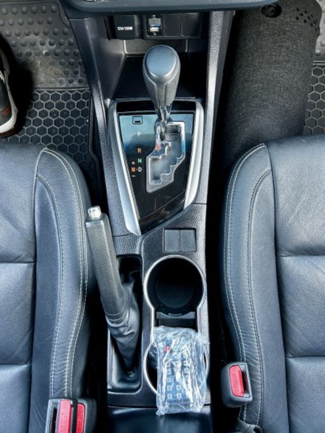 【本月預約好禮相送】IKEY／定速／免鑰匙啟動／恆溫空調／多功能安卓機／倒車影像／內裝氣氛漂亮  第11張相片