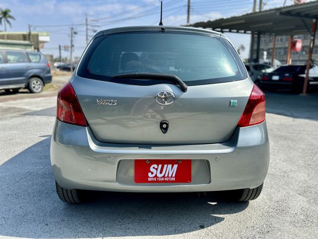 【預約好禮相送】外觀亮麗如新／內裝無破損／一手代步省油小車→歡迎您蒞臨指導賞車《來電：0939-123-948楊老闆》  第4張相片