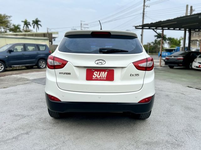 【特價詳情在內文】車況佳／自動頭燈／電動收折含調整／後座分離傾倒／日行燈  《來電：0939-123-948楊老闆》  第4張相片