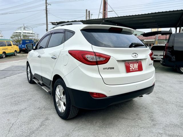 【特價詳情在內文】車況佳／自動頭燈／電動收折含調整／後座分離傾倒／日行燈  《來電：0939-123-948楊老闆》  第5張相片