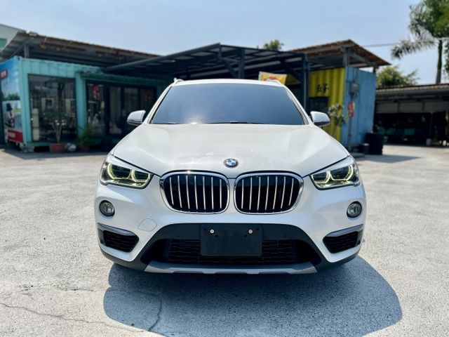 汽油28i／盲點偵測／原鈑件／4WD／恆溫獨立空調／電動記憶座椅／LED頭燈《來電：0939-123-948楊先生》  第2張相片