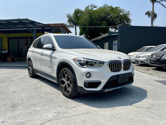 汽油28i／盲點偵測／原鈑件／4WD／恆溫獨立空調／電動記憶座椅／LED頭燈《來電：0939-123-948楊先生》  第3張相片