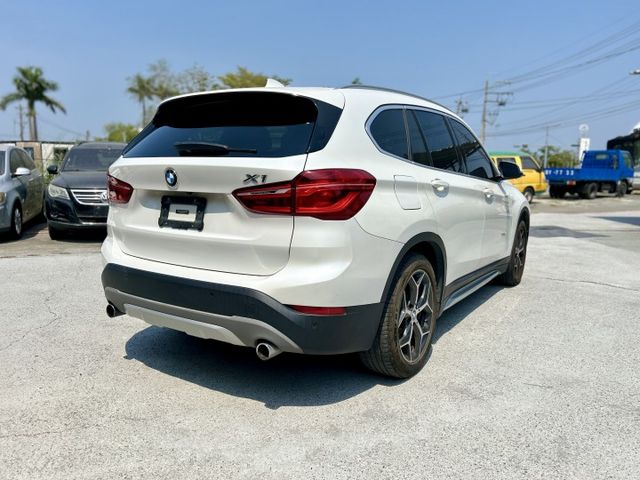 汽油28i／盲點偵測／原鈑件／4WD／恆溫獨立空調／電動記憶座椅／LED頭燈《來電：0939-123-948楊先生》  第6張相片