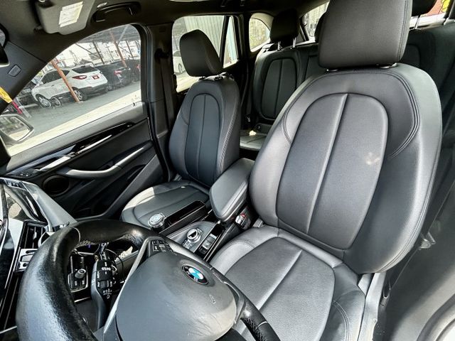 汽油28i／盲點偵測／原鈑件／4WD／恆溫獨立空調／電動記憶座椅／LED頭燈《來電：0939-123-948楊先生》  第8張相片