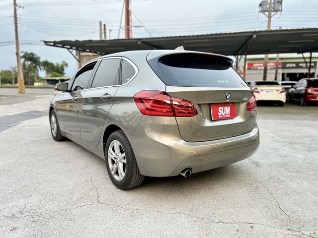 汽油218i／稀有低里程／定速／原鈑件／電動記憶座椅／雙區恆溫空調／電子手煞車《來電：0939-123-948楊先生》  第5張相片