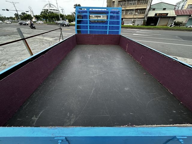 【預約好禮相送】三噸半／木床10呎半狀況良好／僅跑近16萬里程／可貸款《來電：0939-123-948楊老闆》  第8張相片