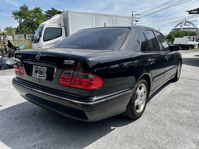 【本月預約好禮相送】一手車庫車＼雙前電動椅＼雙區恆溫空調＼定速巡航＼車況極佳《來電：0939-123-948楊先生》  第6張相片