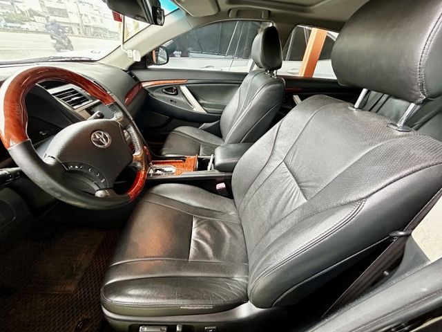 低里程好車／定速／電動椅／電動後視鏡／獨立恆溫空調／找老楊立即優惠為13.8萬《來電：0939-123-948楊老闆》  第8張相片