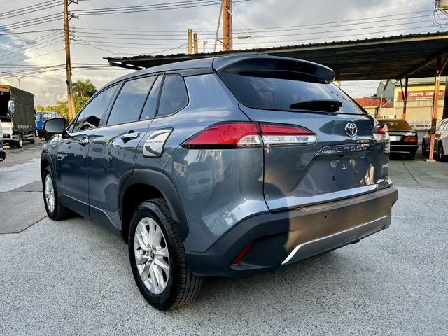 【預約好禮相送】原鈑件／Carplay&Android Auto／導航／免鑰匙啟動／跟車系統／抬頭顯示器／獨立恆溫空調  第6張相片