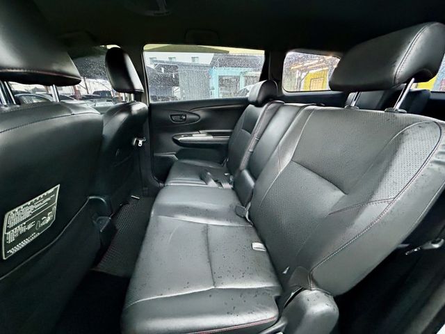 【預約好禮相送】可認證／前後車距雷達／車況佳／5+2座位適合全家出遊《來電：0939-123-948楊老闆  第8張相片