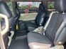新車價200多萬的Toyota Sienna，搭載3.5升V6引擎與6速手自排變速箱動力系統，8人座全家出遊超讚  第10張縮圖