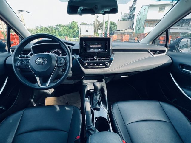 2021年出廠 altis 認證美車 原廠保養跑少  第5張相片