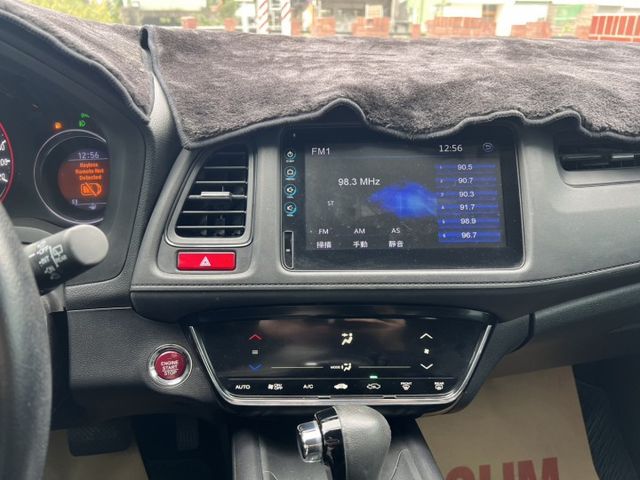 VTI-S／KEY/循跡防滑/定速/換檔撥片/電動後視鏡/恆溫空調/摸門  第13張相片