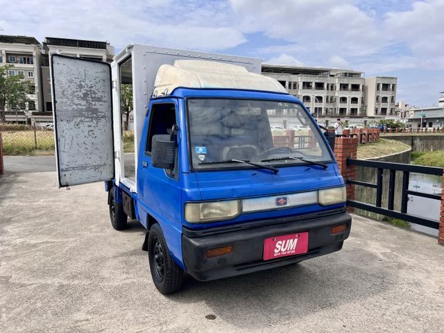 威力貨車背左右開門內鋪白鐵箱子 冷氣剛整新  第11張相片