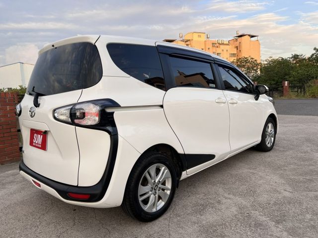 2017 sienta 有安卓機 行車記錄器  第2張相片