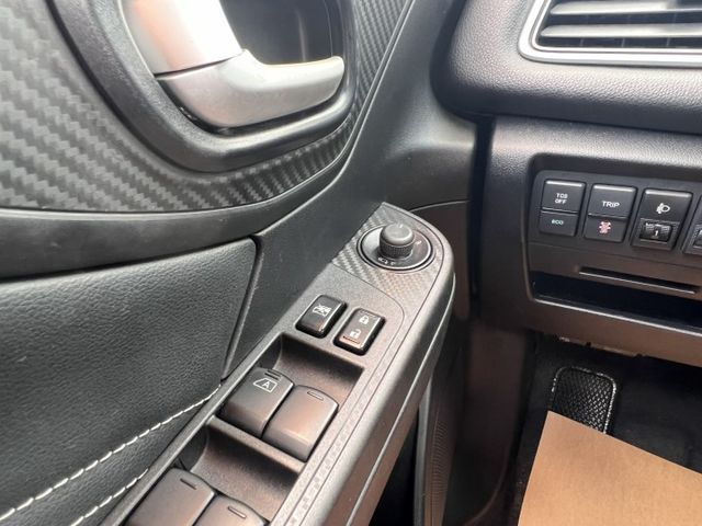 1.6 AR環景版 胎壓監控 定速巡航 IKEY免鑰匙 環景影像 行車紀錄器  第9張相片