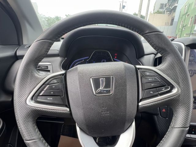 1.6 AR環景版 胎壓監控 定速巡航 IKEY免鑰匙 環景影像 行車紀錄器  第10張相片